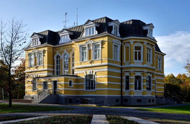 Stadtvilla 260 m2 - in exklusiver Wohnlage in Dresden